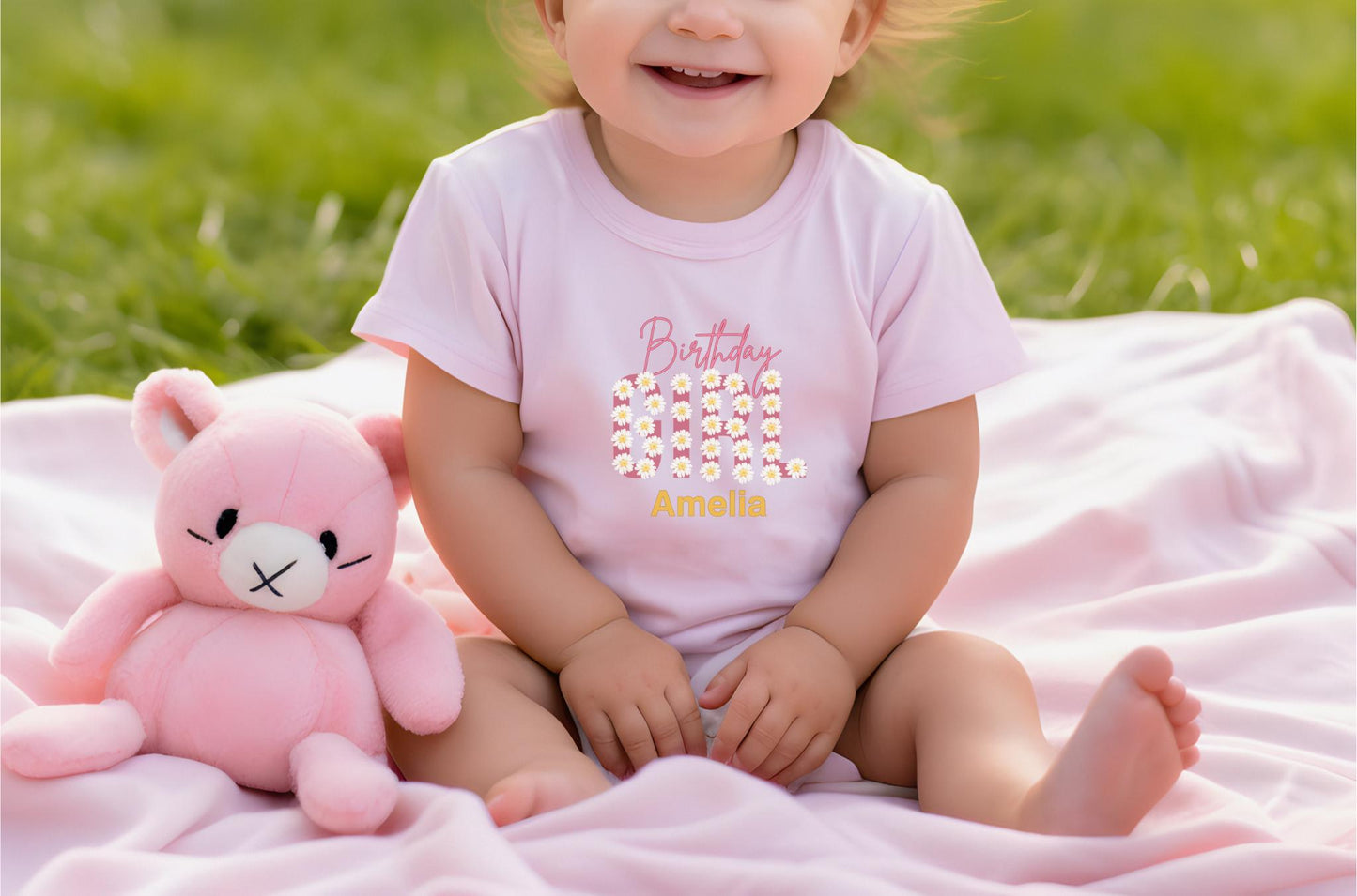 Birthday Girl Daisy Shirt: Daisy Retro Flower Birthday